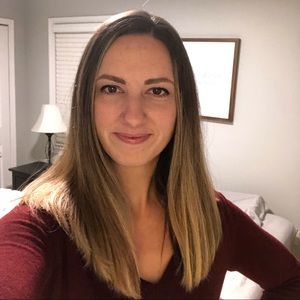 Meet your Posher, Holly